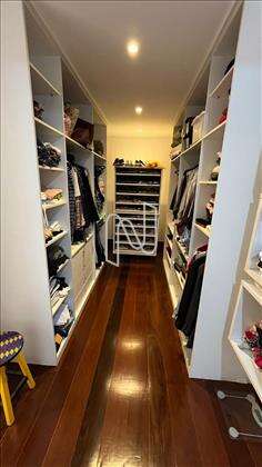  Closet