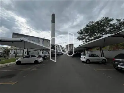 Garagens cobertas 