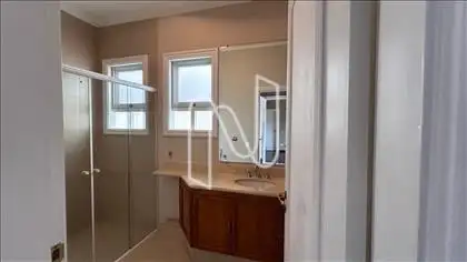 BANCADA BANHEIRO SUITE 1