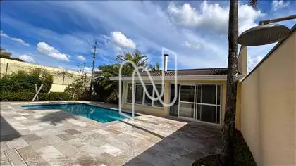 PISCINA E COZINHA GOURMET