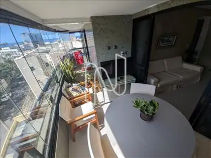 Varanda da sala com vista mar lateral 