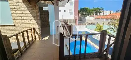 Acesso ao quarto n°6 e varanda 