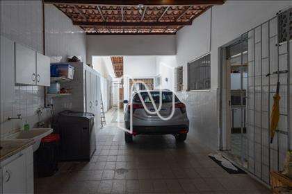  Garagem