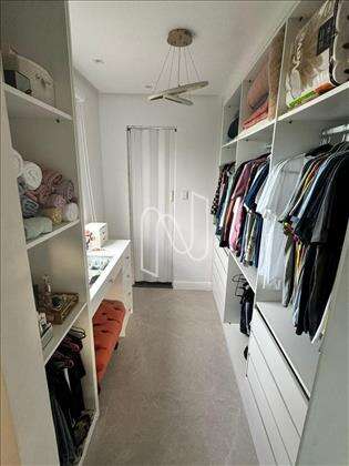  Closet