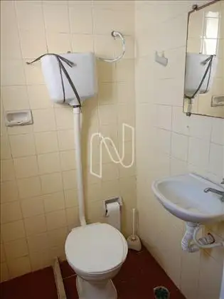 Banheiro da dependência  