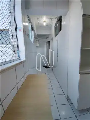 CORREDOR COZINHA/ÁREA DE SERVIÇO