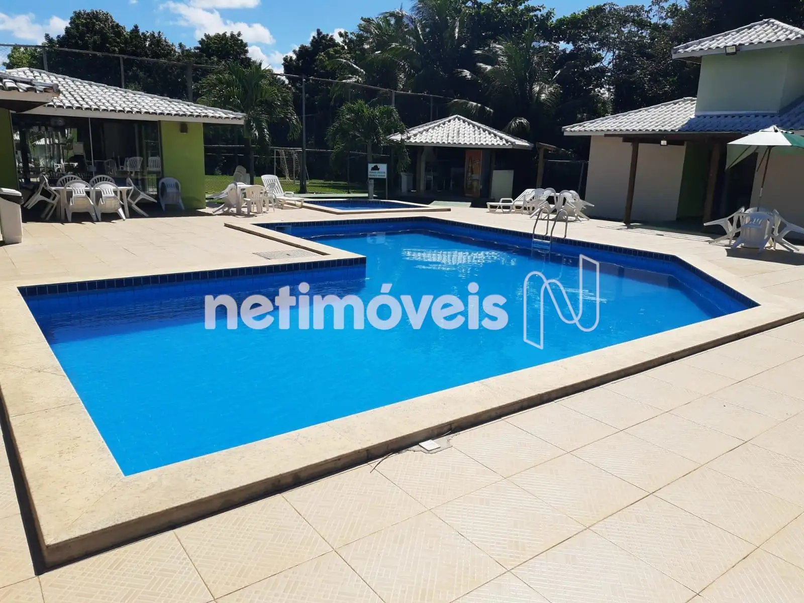  Piscina