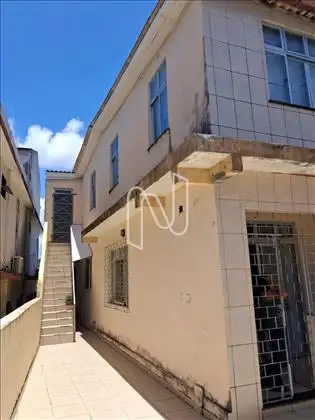 Acesso ao segundo andar 