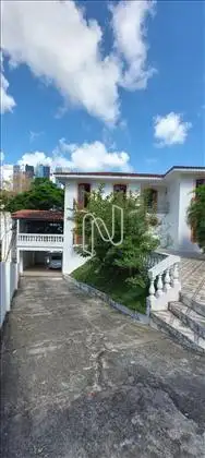 Acesso a garagem