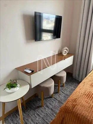 Painel de TV com Bancada Integrada