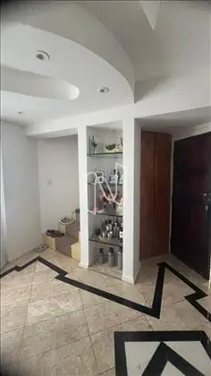 Ambiente de Entrada Integrado com Escada