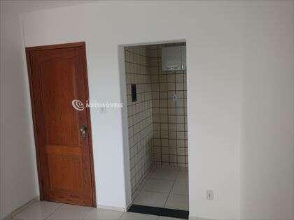 SALA/CORREDOR COZINHA  
