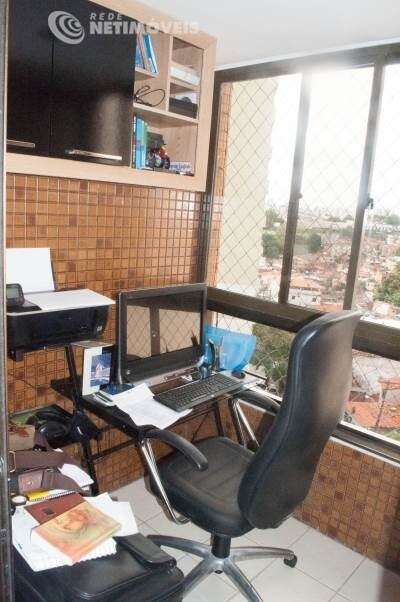 ESCRITÓRIO