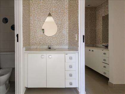 Banheiro Social com Lavabo