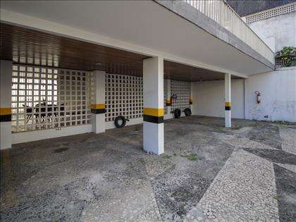 GARAGEM