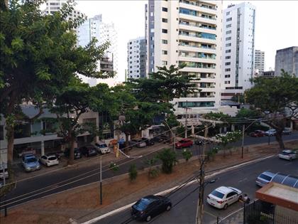 Vista da área de garagem.