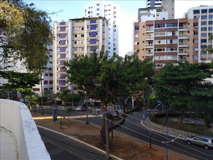 Vista da área de garagem.