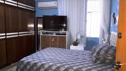 quarto de casal com armario