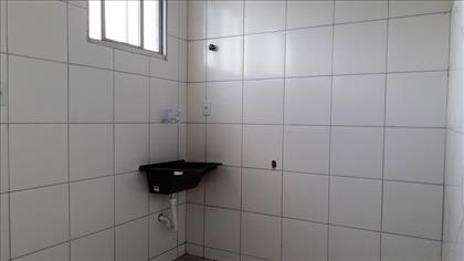 COZINHA E ÁREA DE SERVIÇO
