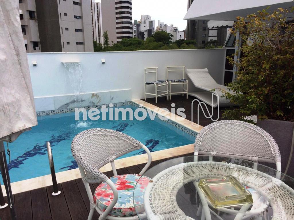 pavimento superior área da piscina