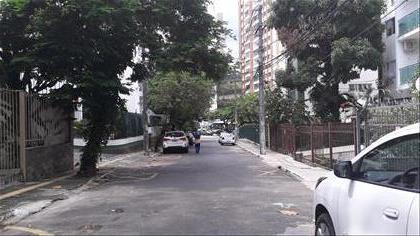 rua de acesso ao imovel