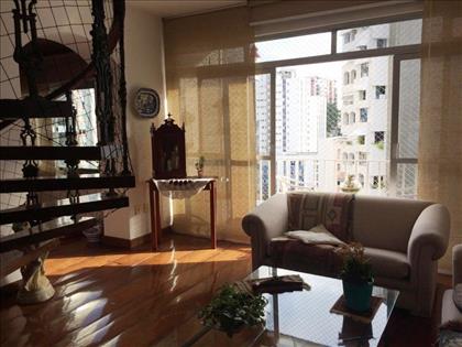 outra vista sala de estar