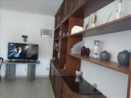 Quarto utilizado como sala de TV