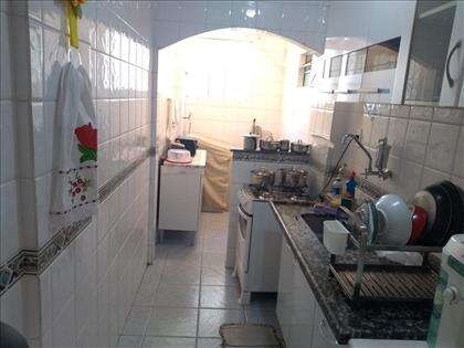 Cozinha com Área de Serviço