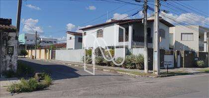 Lateral da casa