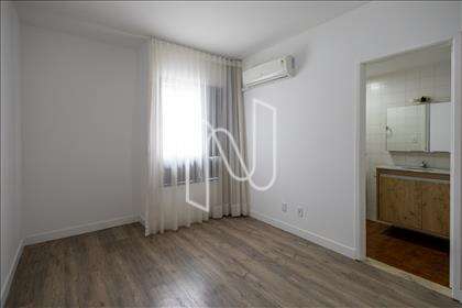  SUITE 