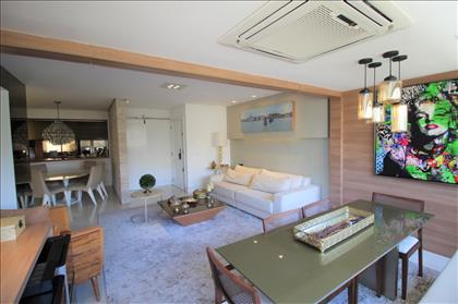 Sala de estar com varanda