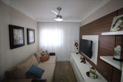 Quarto revertido para sala de tv