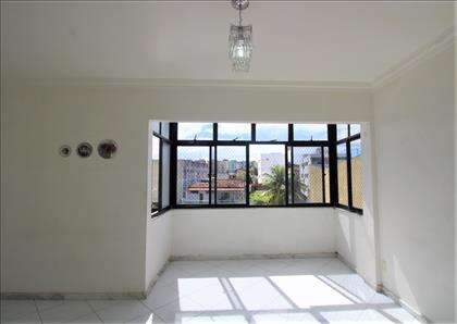 Sala com varanda conjugada