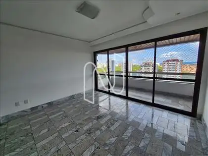   Sala de estar e varanda