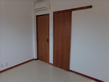 QUARTO SUÍTE CANADENSE