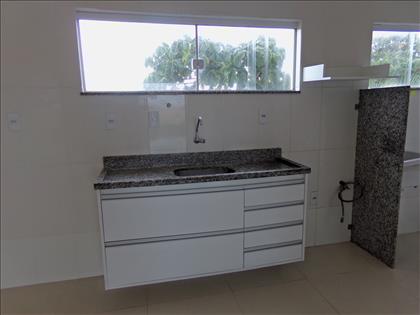 COZINHA COM ARMÁRIO