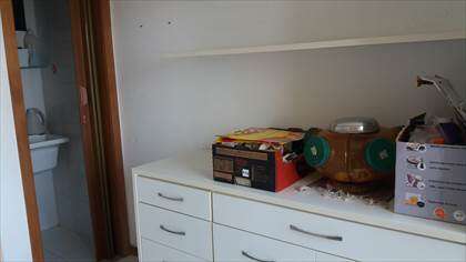Quarto de empregada e banheiro