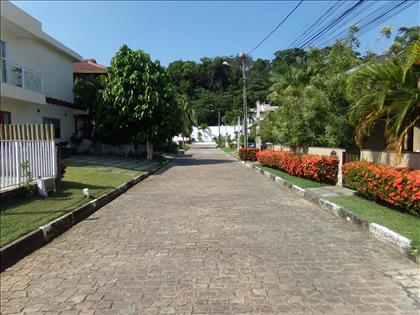ÁREA EXTERNA DO CONDOMÍNIO
