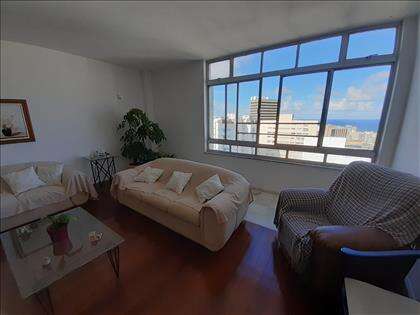 Sala com vista mar