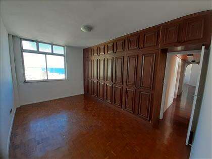 Quarto suíte, nascente e vista mar