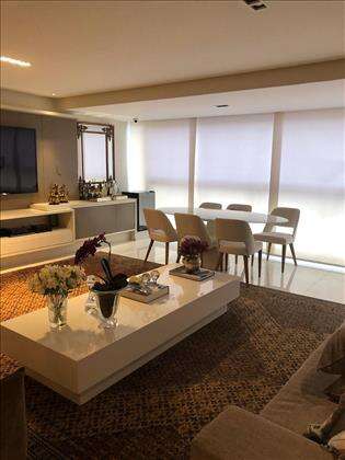 Living com varanda incorporada