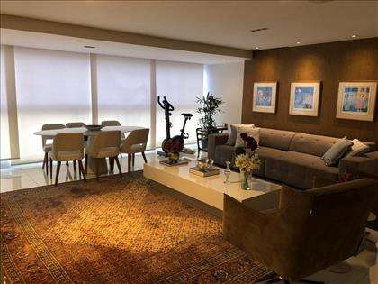 Living com varanda incorporada