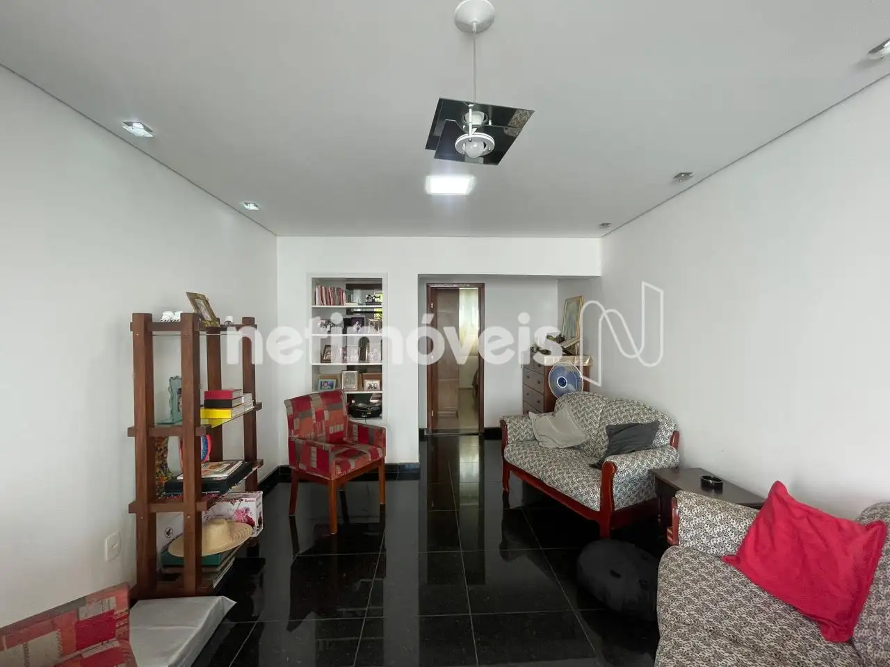 Casa para comprar com 180 m², 5 quartos, 3 banheiros, 2 vagas em Dom Silvério, Belo Horizonte