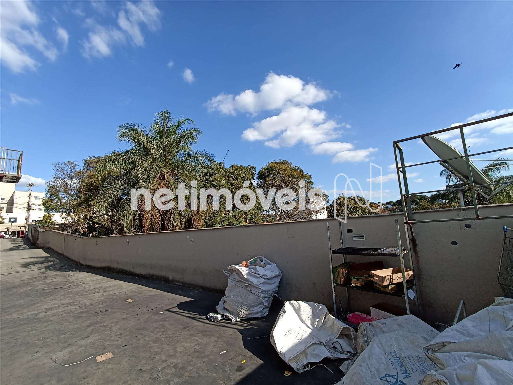 Ponto comercial para comprar com 1370 m² em Cinquentenário, Belo Horizonte