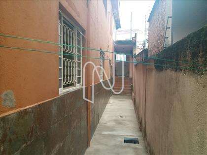 Entrada ind. para 2° casa andar de baixo