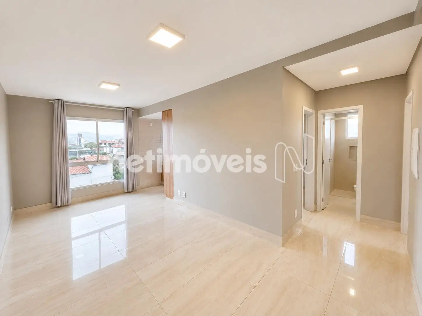 Apartamento para comprar com 60 m², 2 quartos, 2 banheiros, 1 vaga em Rua Boninas, Sagrada Família, Belo Horizonte